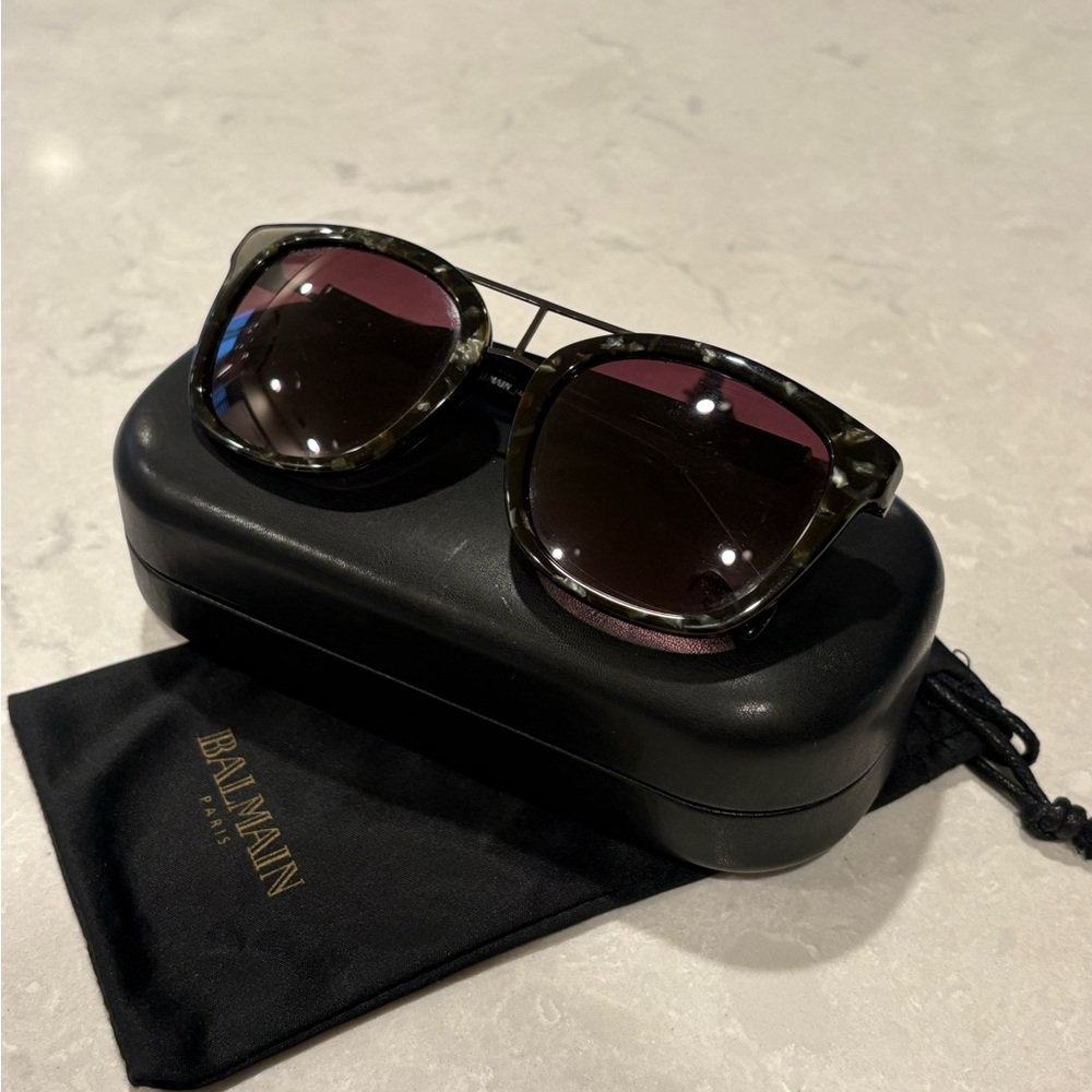 Balmain Bl2106 C02 Black Tortoise Shell Square Frame Sunglasses